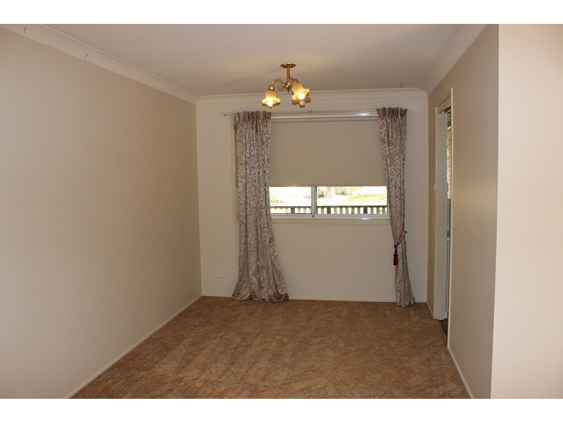 8 Wattle Close, Tamworth NSW 2340