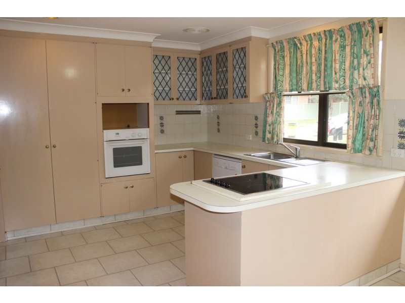 12 Allawah Street, Tamworth NSW 2340