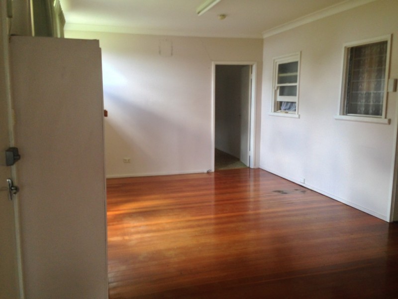 16 Preston Ave, Tamworth NSW 2340