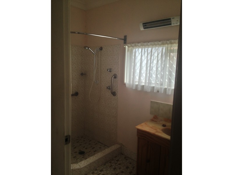 16 Preston Ave, Tamworth NSW 2340