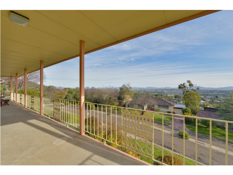 16 Warramunga Avenue, Tamworth NSW 2340
