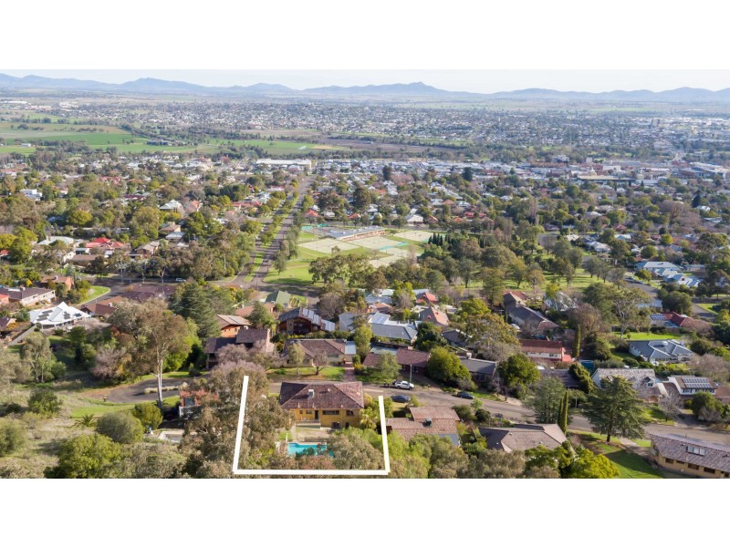 16 Warramunga Avenue, Tamworth NSW 2340
