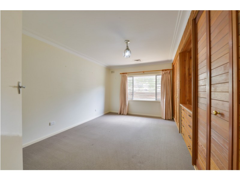 9 Carmichael Ave, Tamworth NSW 2340