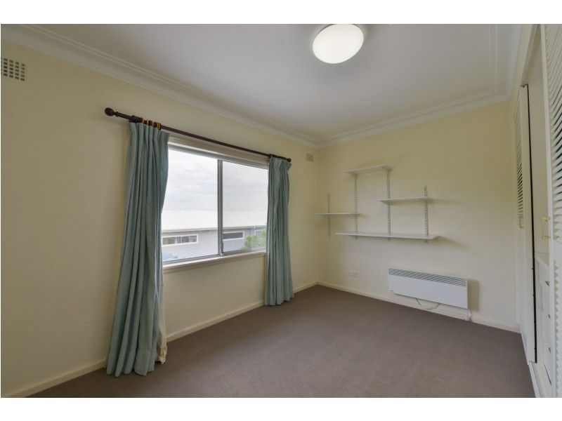 9 Carmichael Ave, Tamworth NSW 2340