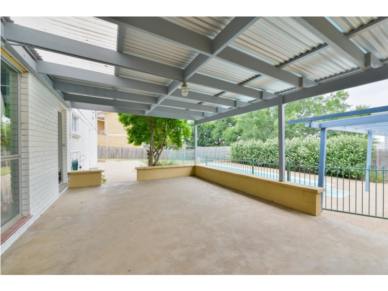 9 Carmichael Ave, Tamworth NSW 2340