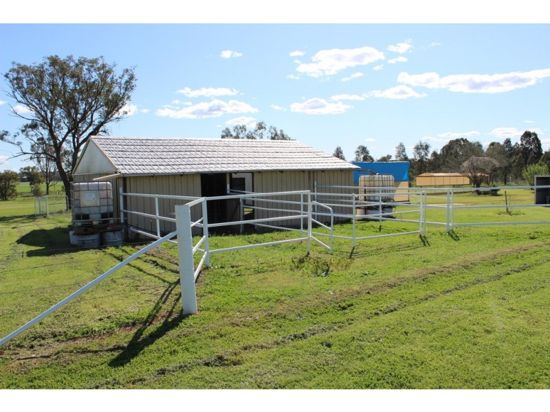 1411 Manilla Road, Tamworth NSW 2340