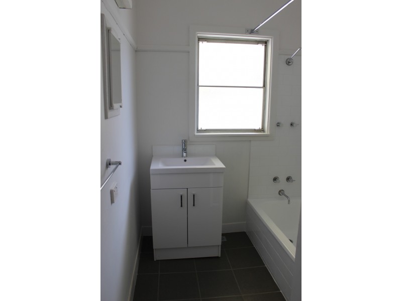 1/172 Denison Street, Tamworth NSW 2340