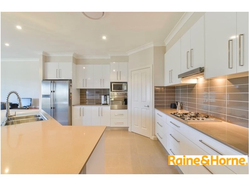 38 The Grange, Tamworth NSW 2340