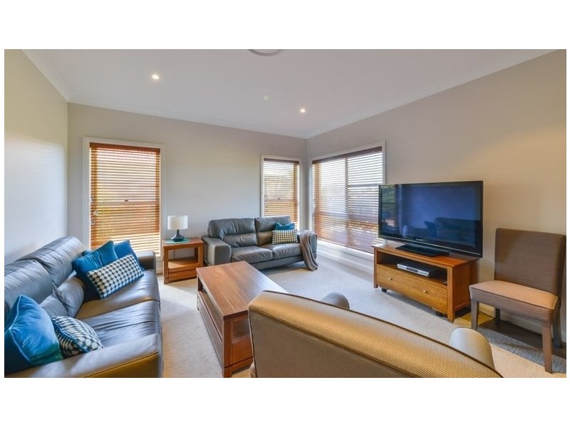 38 The Grange, Tamworth NSW 2340