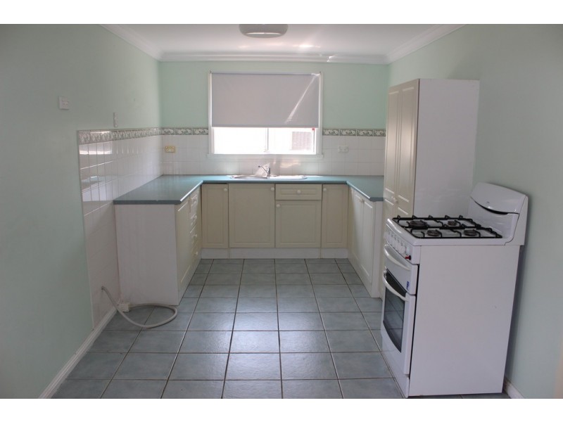 32 Robert Street, Tamworth NSW 2340