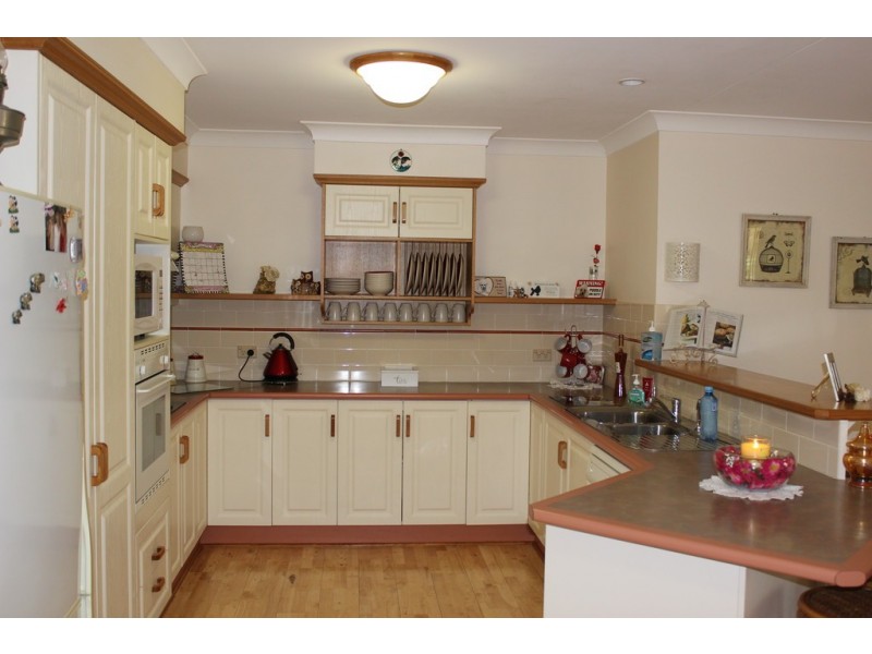 4 Clancy Court, Tamworth NSW 2340