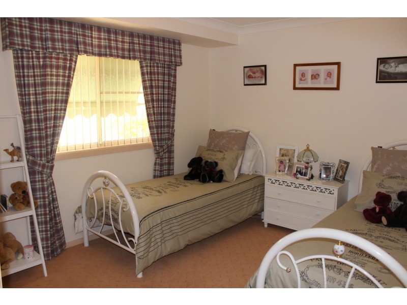 4 Clancy Court, Tamworth NSW 2340