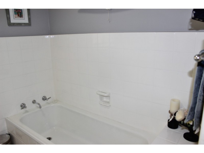 120 Raglan Street, Tamworth NSW 2340