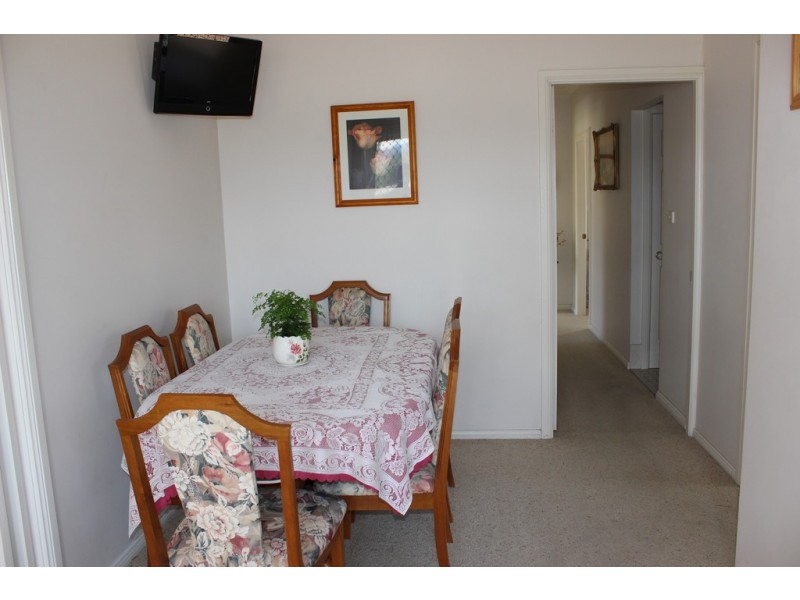 Unit 2-4 Gunn Place, Tamworth NSW 2340