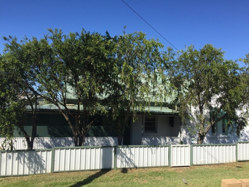 349 Armidale Road, Tamworth NSW 2340