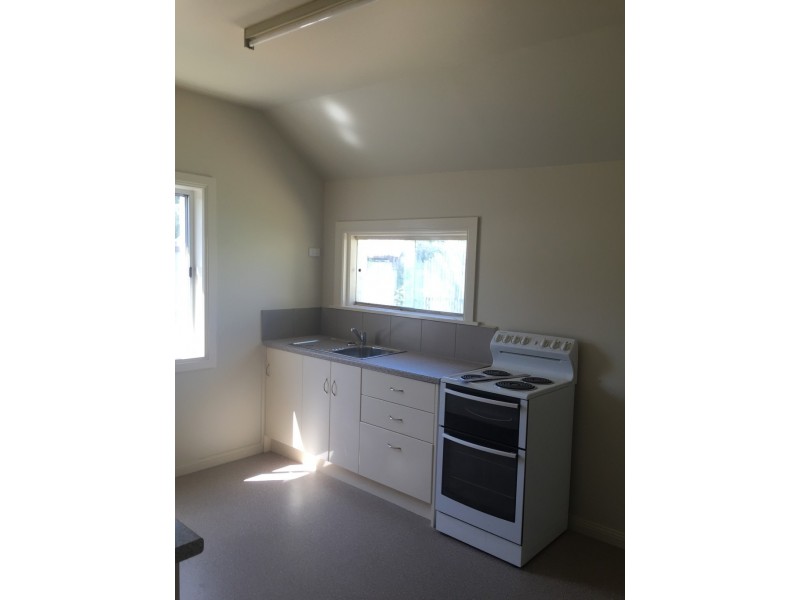 349 Armidale Road, Tamworth NSW 2340