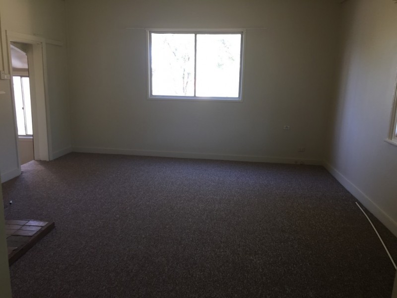 349 Armidale Road, Tamworth NSW 2340