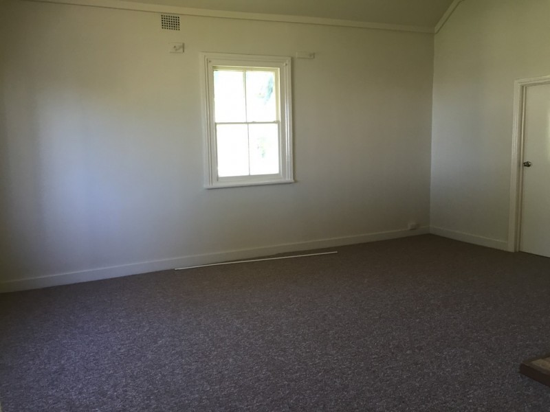 349 Armidale Road, Tamworth NSW 2340