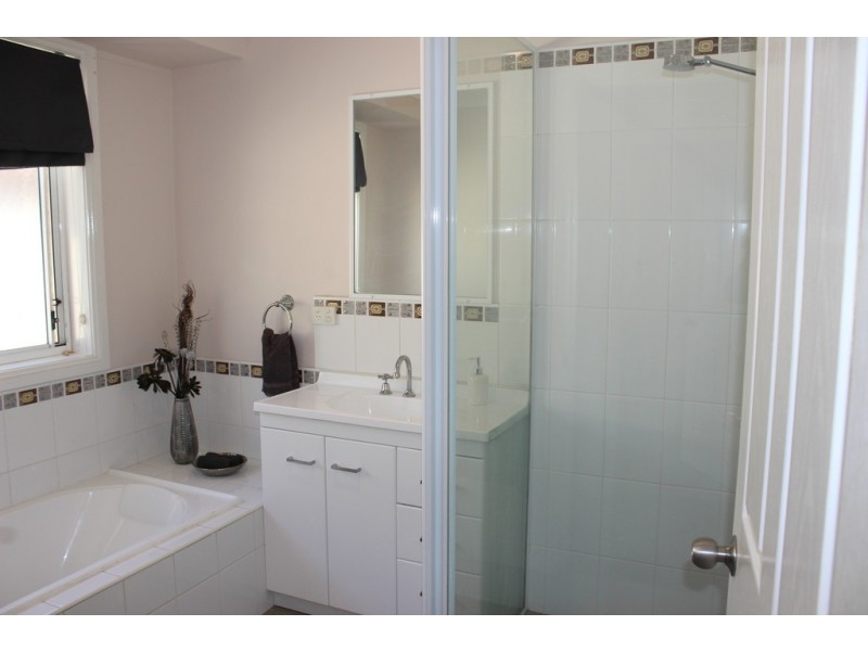 39 Ridge Street, Tamworth NSW 2340
