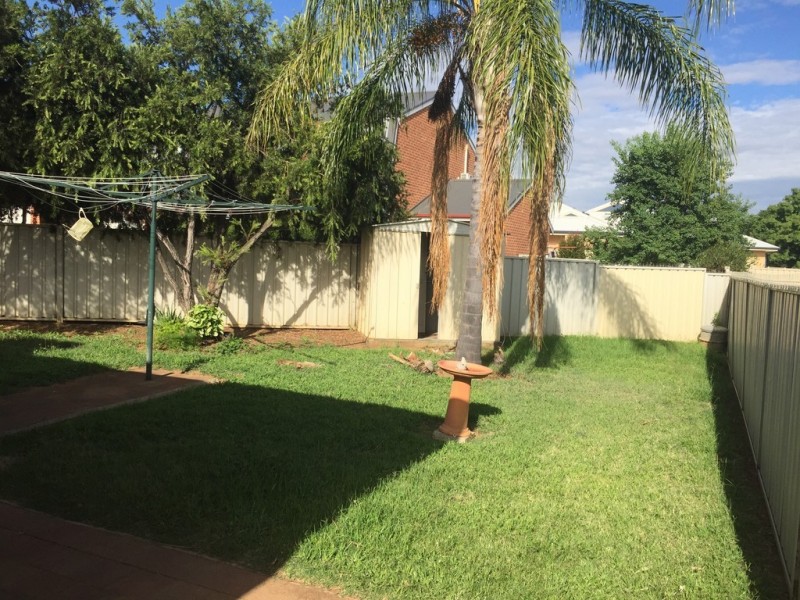 2/4 Gunn Place, Tamworth NSW 2340