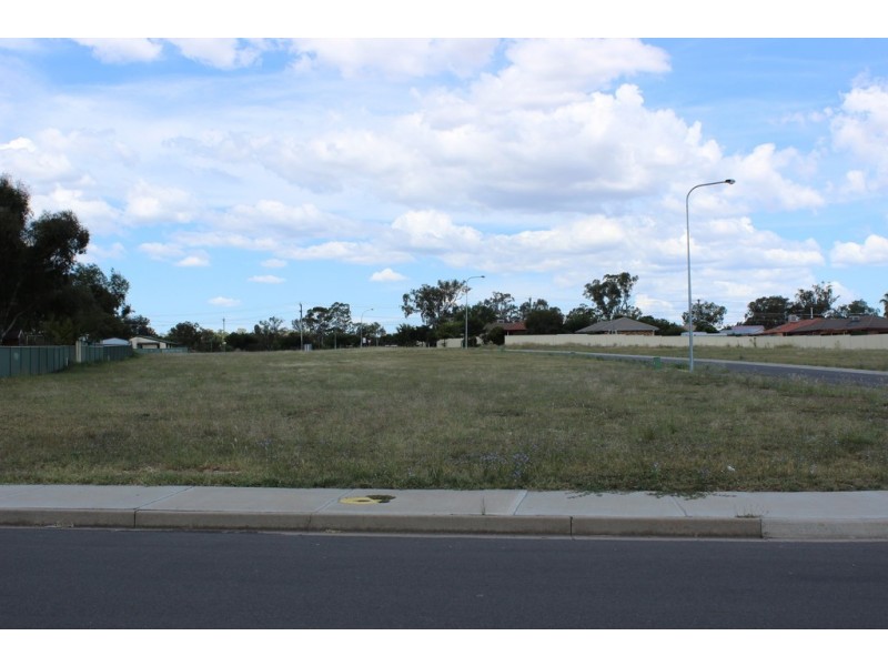 5 Kenny Drive, Tamworth NSW 2340