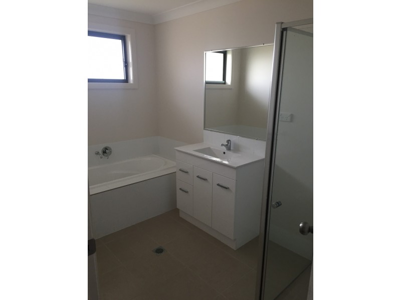 43 Flemming Crescent, Tamworth NSW 2340