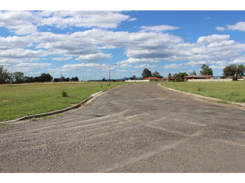 2 Dewhurst Street, Tamworth NSW 2340