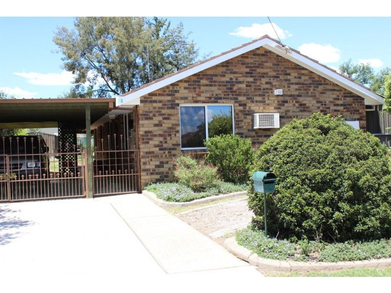 35 Sussex Street, West Tamworth NSW 2340