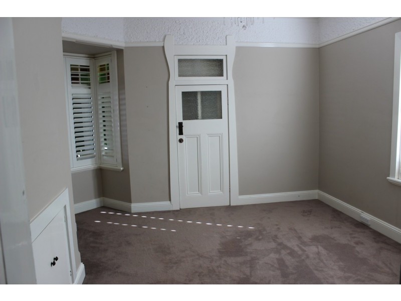 79 White Street, Tamworth NSW 2340