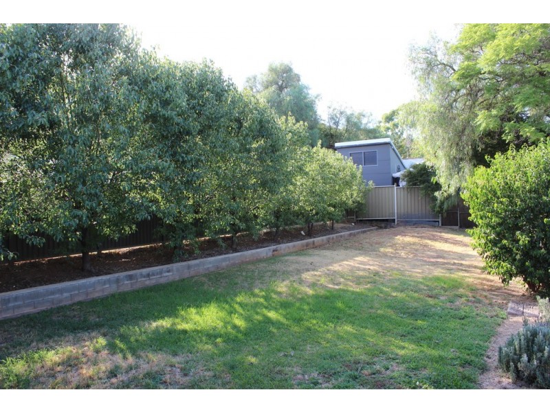 79 White Street, Tamworth NSW 2340