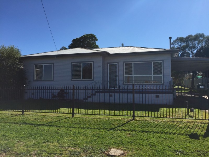 43 Riverview Street, Tamworth NSW 2340