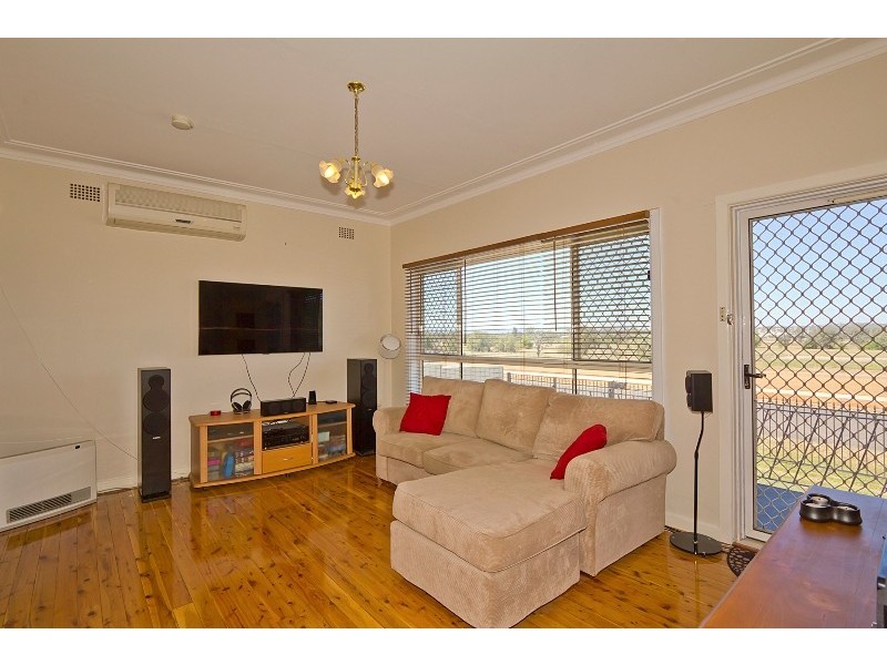 43 Riverview Street, Tamworth NSW 2340