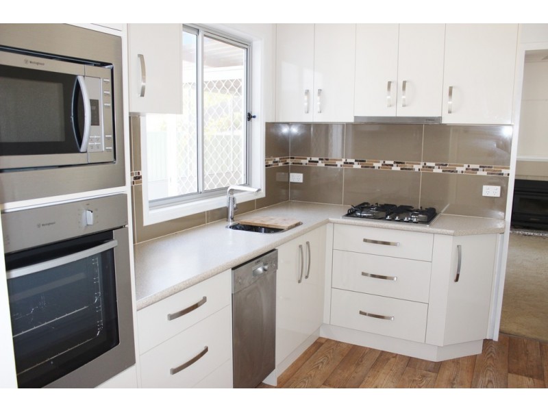 14 Thomas Street, Tamworth NSW 2340