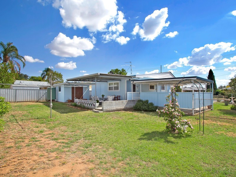 27 Wilburtree street, Tamworth NSW 2340