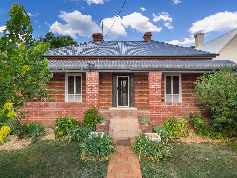 70 Griffin Avenue, Tamworth NSW 2340
