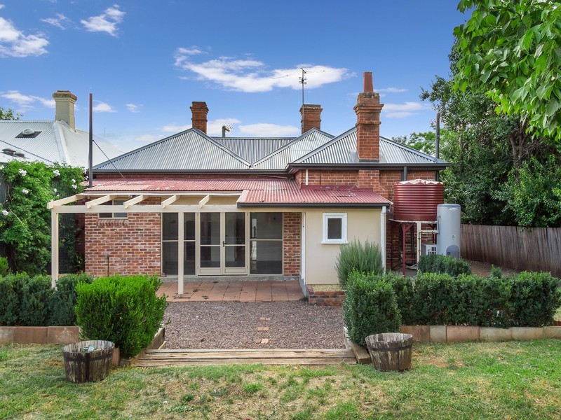 70 Griffin Avenue, Tamworth NSW 2340