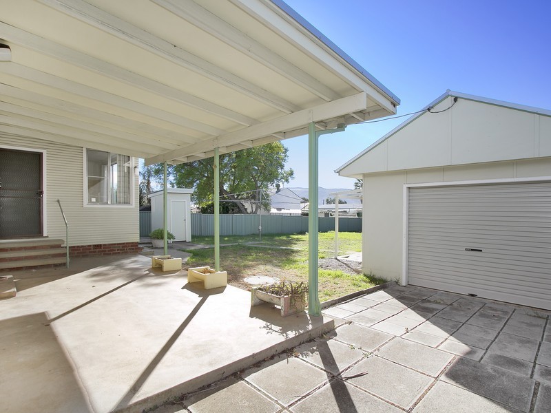 3 Iona Street, Tamworth NSW 2340