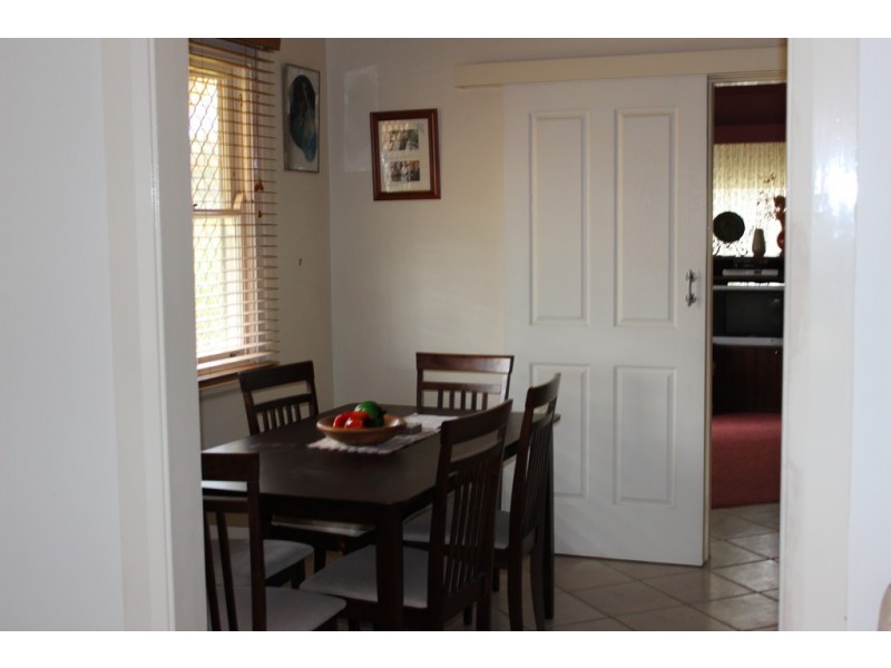 16 Gunnedah Road, Tamworth NSW 2340