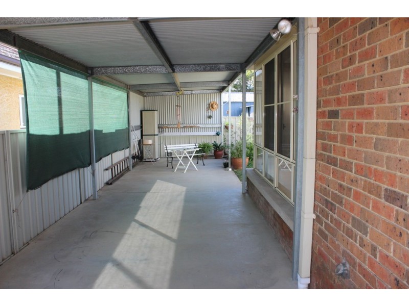 2a Parry Street, Tamworth NSW 2340