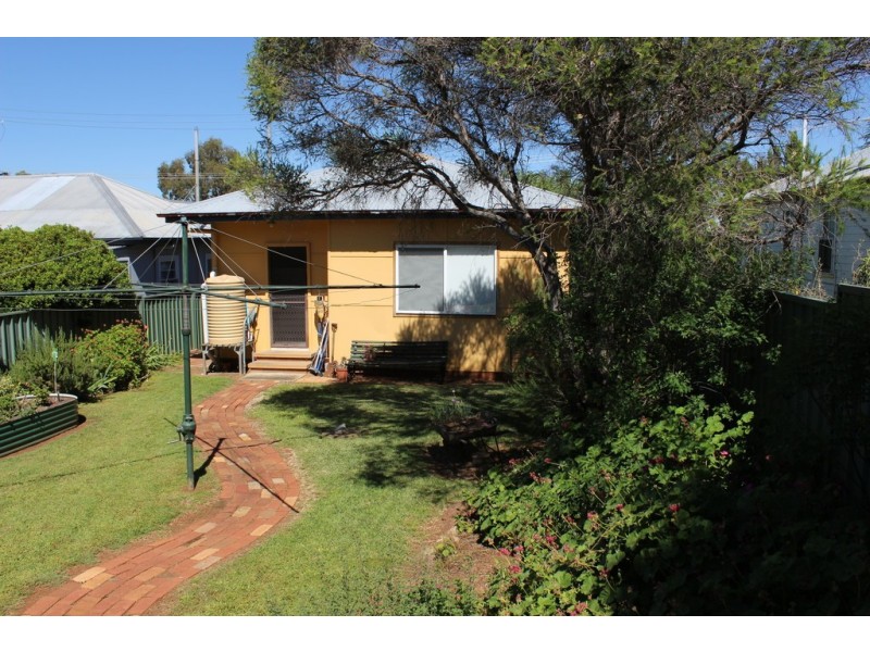 4 Kitchener Street, Tamworth NSW 2340