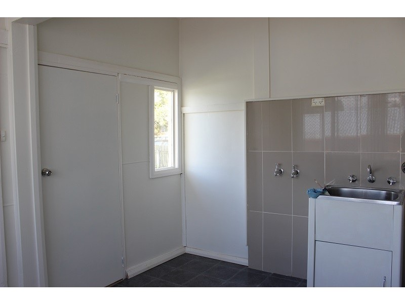 93 Robert Street, Tamworth NSW 2340