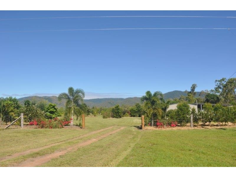 1 Pappins Road, Helens Hill QLD 4850