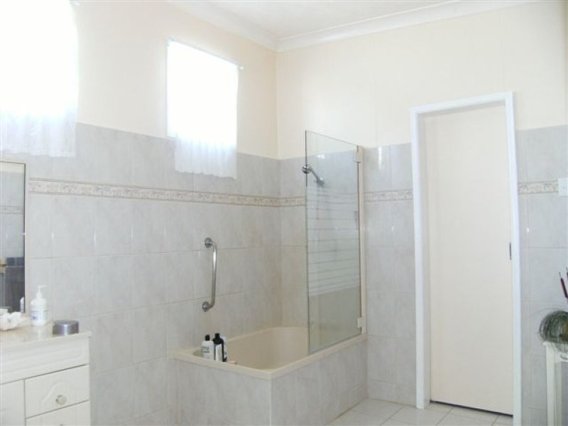 2 ALLAMANDA AVENUE, Forrest Beach QLD 4850