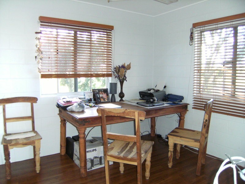 17 Mambrini Street, Halifax QLD 4850