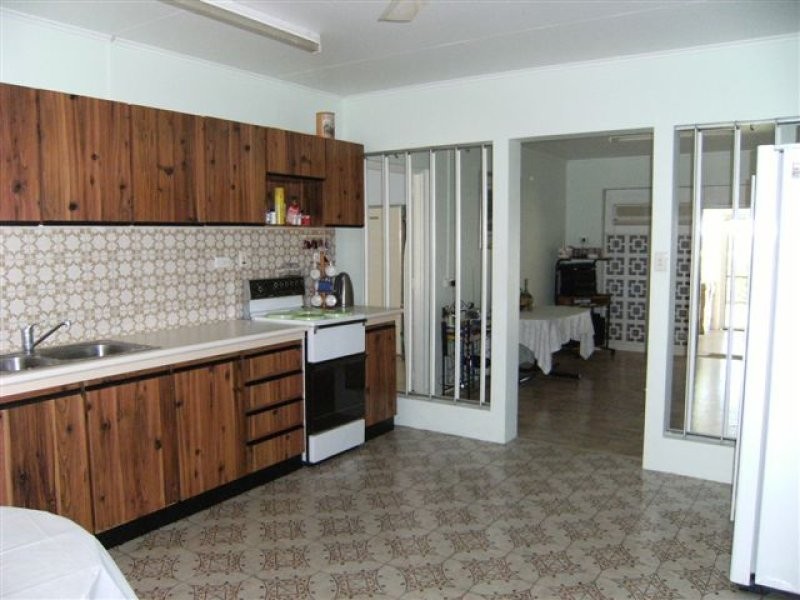 47326 Bruce Highway, Bambaroo QLD 4850
