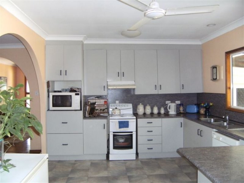 37 Wattle Street, Forrest Beach QLD 4850