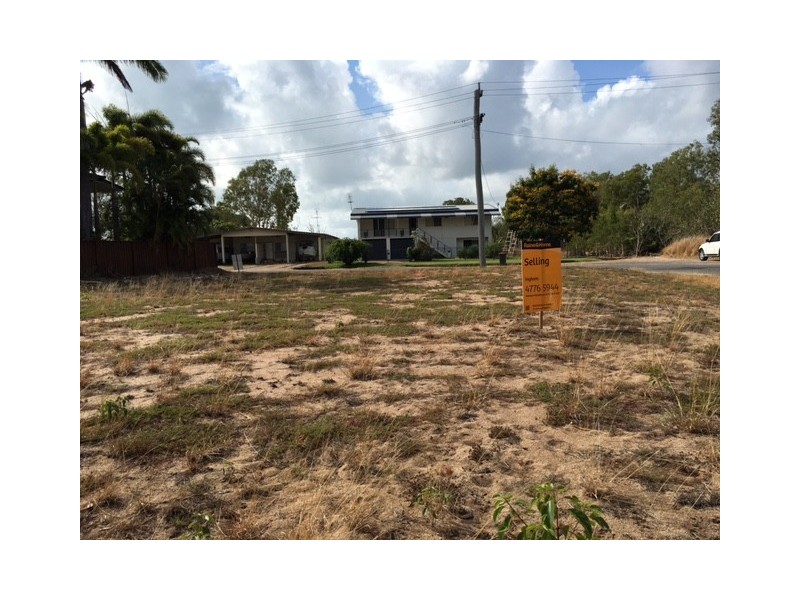 1 Carr Crescent, Lucinda QLD 4850