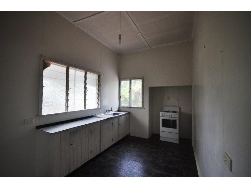 52 Leichhardt Street, Forrest Beach QLD 4850