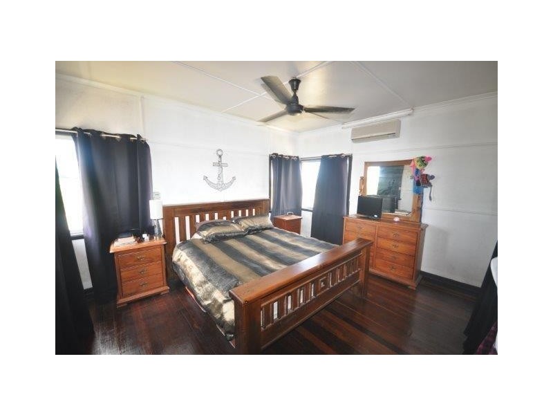 94 Musgrave Street, Halifax QLD 4850