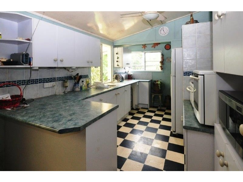 39 Mona Road, Halifax QLD 4850